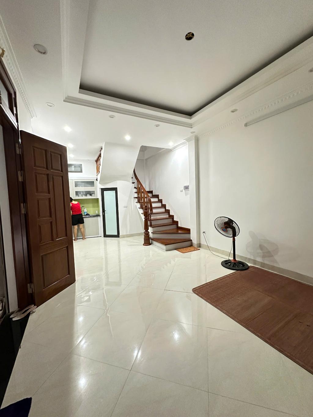 BÁN NHÀ LÊ THANH NGHỊ, GẦN BÁCH KINH XÂY, BỆNH VIỆN BẠCH MAI, DT 32M2. 8,1 TỶ